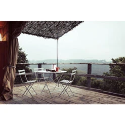 Chaise De Jardin Pliante FERMOB Bistro Métal - Muscade -Lafumaei Boutique 010114 chaise jardin fermob bistro metal ambiance 2