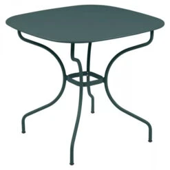 Salon De Jardin Fermob Opéra + 82 X 82 Cm, Gris Orage, 4 Personnes -Lafumaei Boutique 094626 table jardin fermob opera 82 82 cm gris orage 1