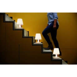Lampe Fatboy Edison The Petit -Lafumaei Boutique 100686 lampe jardin fatboy edison the petit escaliers nuit