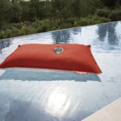 Pouf D'extérieur Fatboy Original Floatzac - Rouge -Lafumaei Boutique 103436 pouf exterieur fatboy original floatzac rouge ambiance