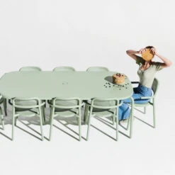 Table De Jardin 8 Personnes Fatboy Toní Tablo - Vert Brume -Lafumaei Boutique 103822 table jardin fatboy toni tablo vert brume ambiance 3