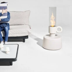 Lampe Fatboy Flamtastique - Gris Clair -Lafumaei Boutique 104684 lampe huile fatboy flamtastique gris clair ambiance 2