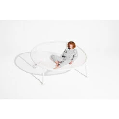 Grand Fauteuil Hamac Fatboy Netorious - Gris Clair -Lafumaei Boutique 105817 grand fauteuil hamac fatboy netorious gris clair ambiance 2