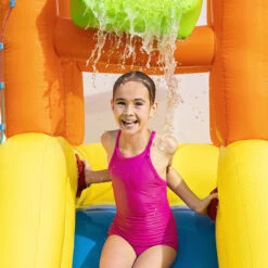 Aire De Jeux Avec Toboggan, Pataugeoire Et Canon à Eau Bestway Mont Splashmore -Lafumaei Boutique aire jeux bestway mont splashmore 53345 3