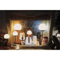 Lampe Nomade FERMOB Balad H 25 Cm - Ocre Rouge -Lafumaei Boutique lampe balad 25 bleu acapulco ambiance noel min 1