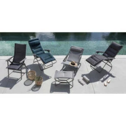 Fauteuil Relax Pliant LAFUMA Evolution BeComfort - Argent -Lafumaei Boutique lfm2830 fauteuil relax pliant lafuma evolution becomfort ambiance piscine 1