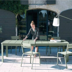 Table Fermob Oléron Avec 2 Rallonges 155 / 255 X 100 Cm - Gris Orage -Lafumaei Boutique oleron cactus maillane book2020 sebastien erome 6 min 1 2
